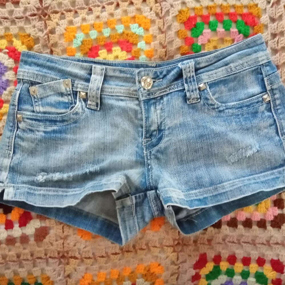 Americanino low rise short shorts